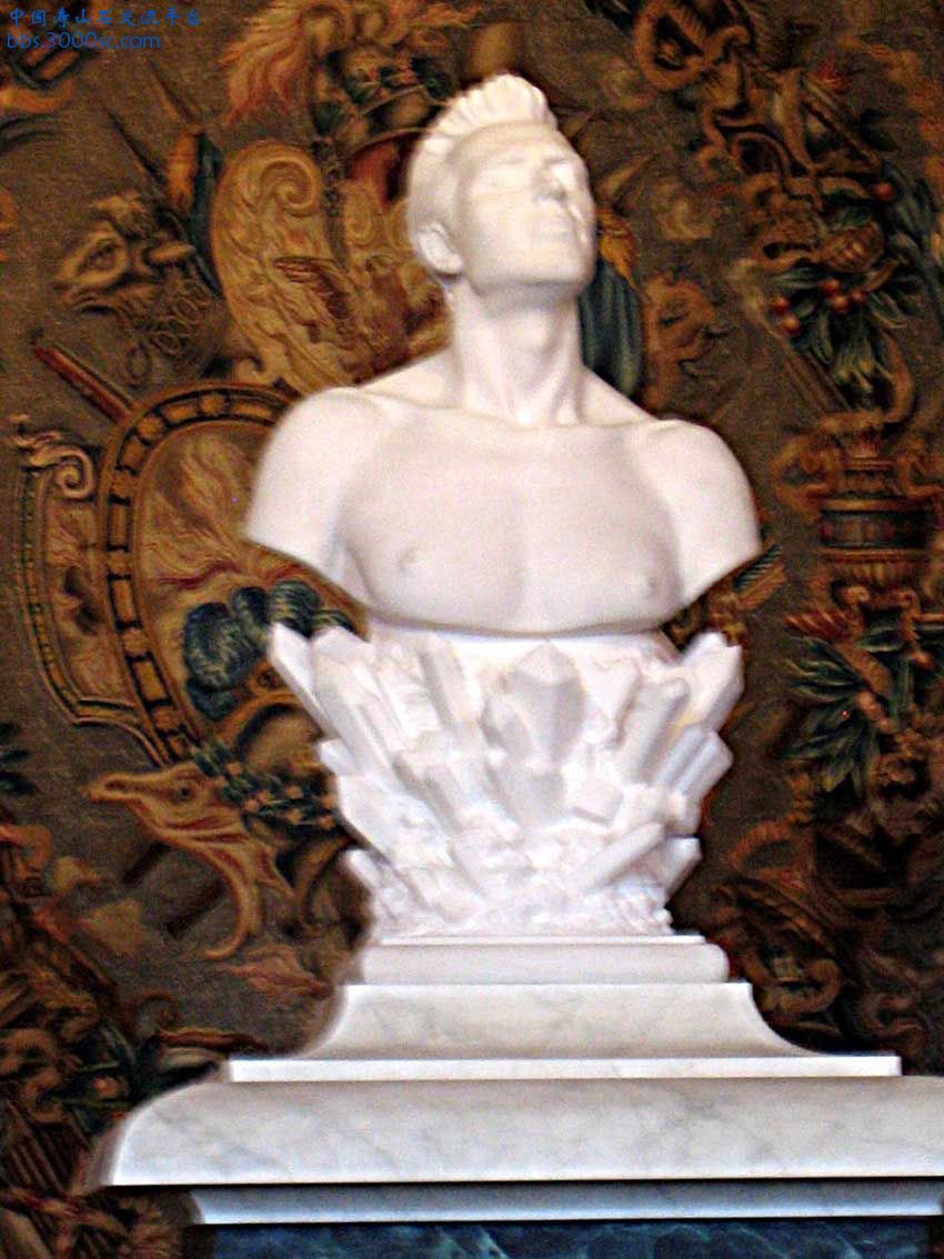 法國梵爾賽宮內石像-C20.jpg
