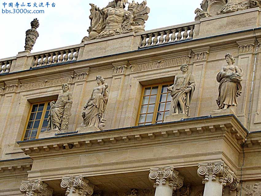 法國梵爾賽宮建築物石像-B06.jpg