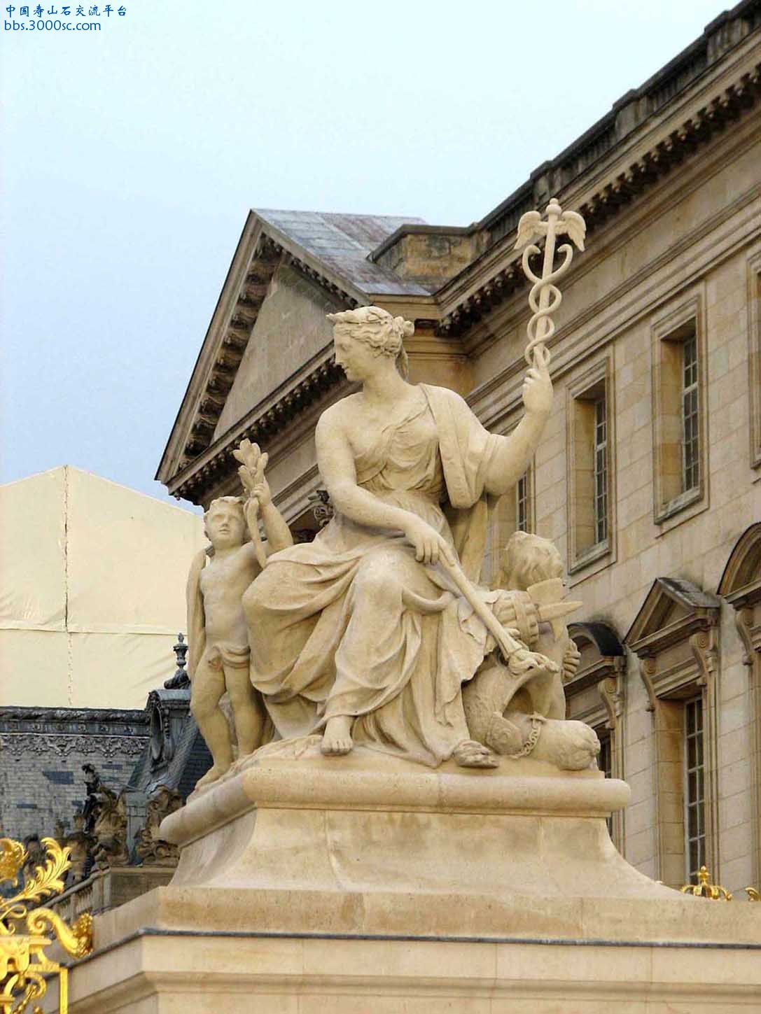法國梵爾賽宮正門石像-C1.jpg