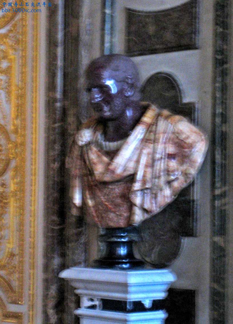 法國梵爾賽宮內石像-C18.jpg