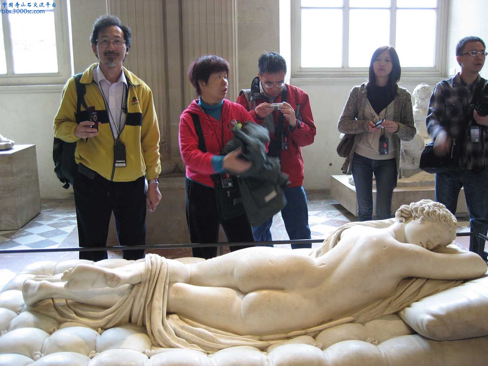 法國羅浮宮內雕像-15C-雌雄同體.jpg