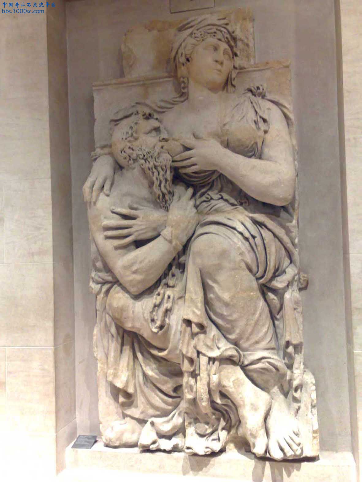 法國羅浮宮內雕像-01.jpg