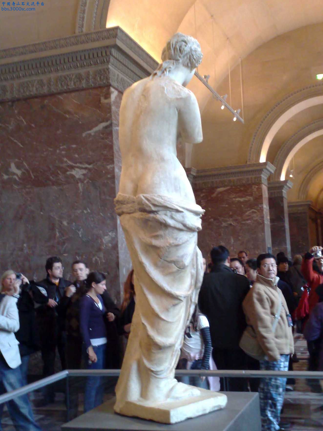 法國羅浮宮維納斯雕像-04.jpg