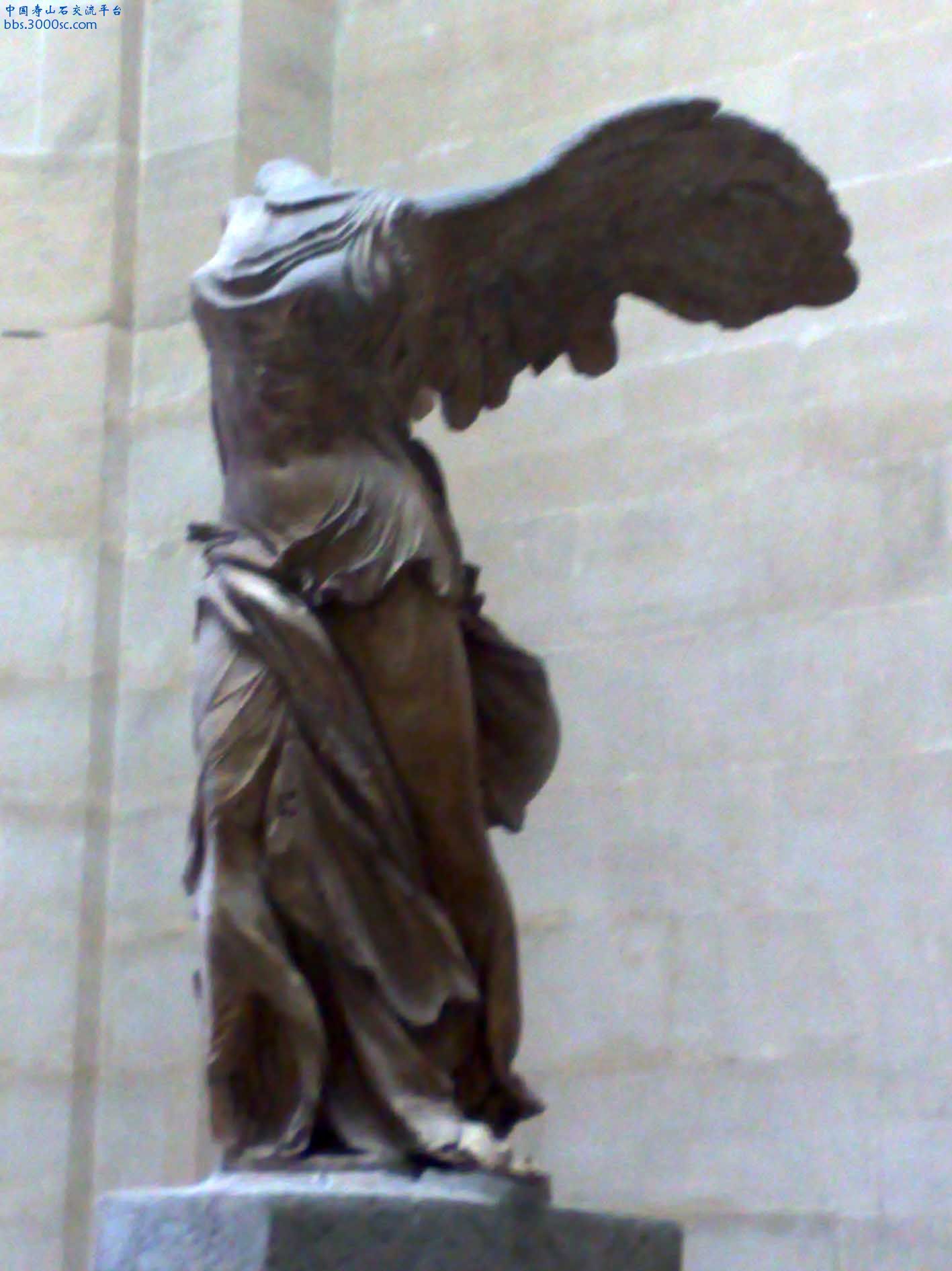 法國羅浮宮勝利女神雕像-02.jpg