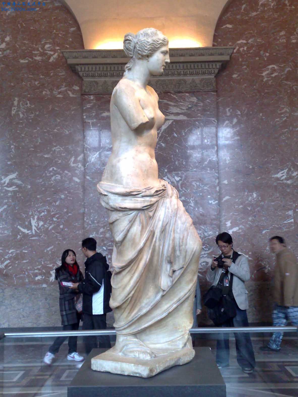 法國羅浮宮維納斯雕像-05.jpg